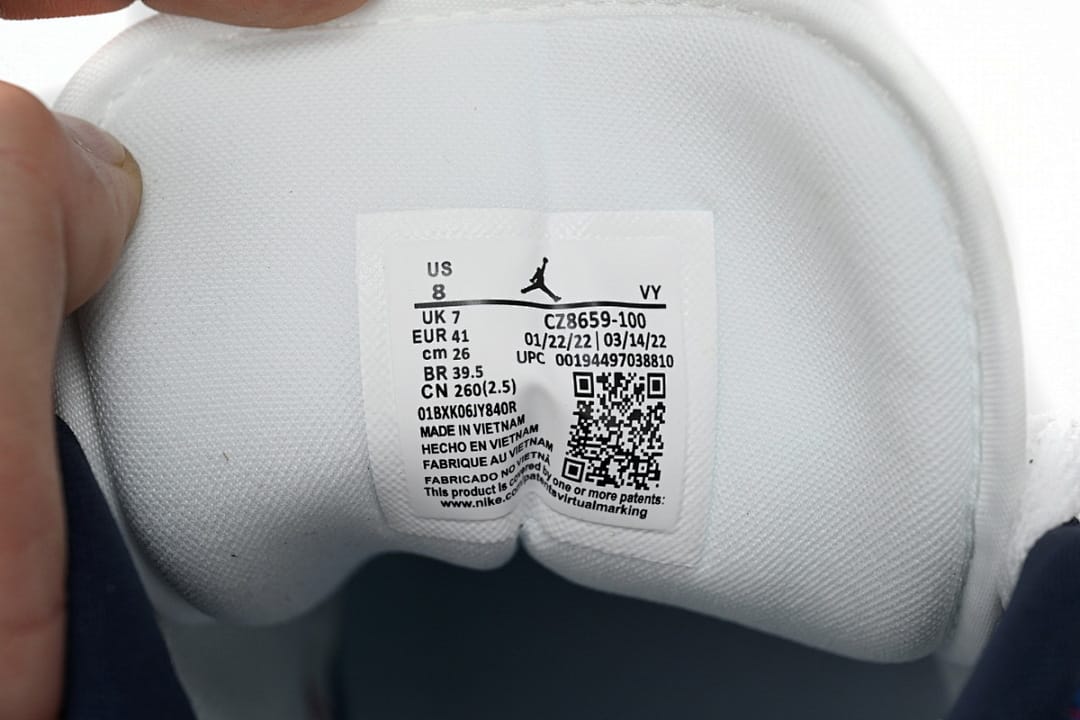 Air Jordan 1 Low Sweater