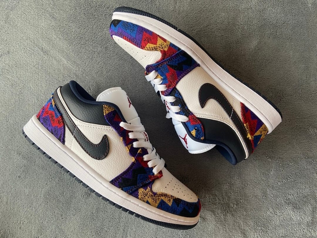 Air Jordan 1 Low Sweater