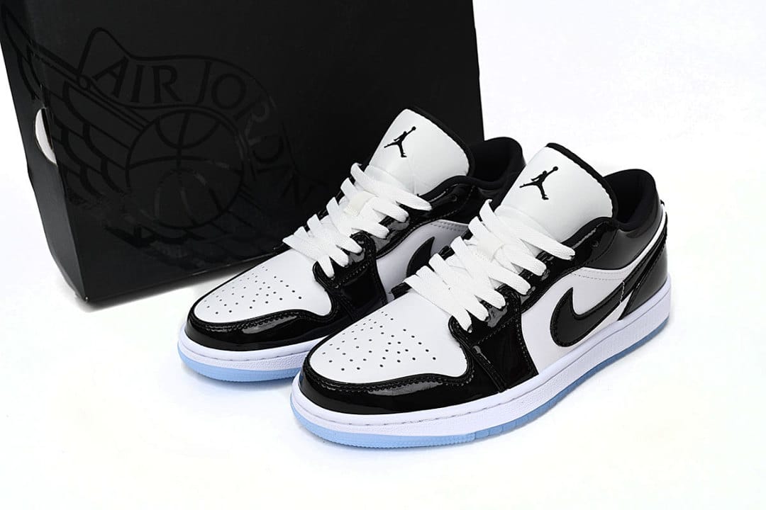 Air Jordan 1 Low Concord