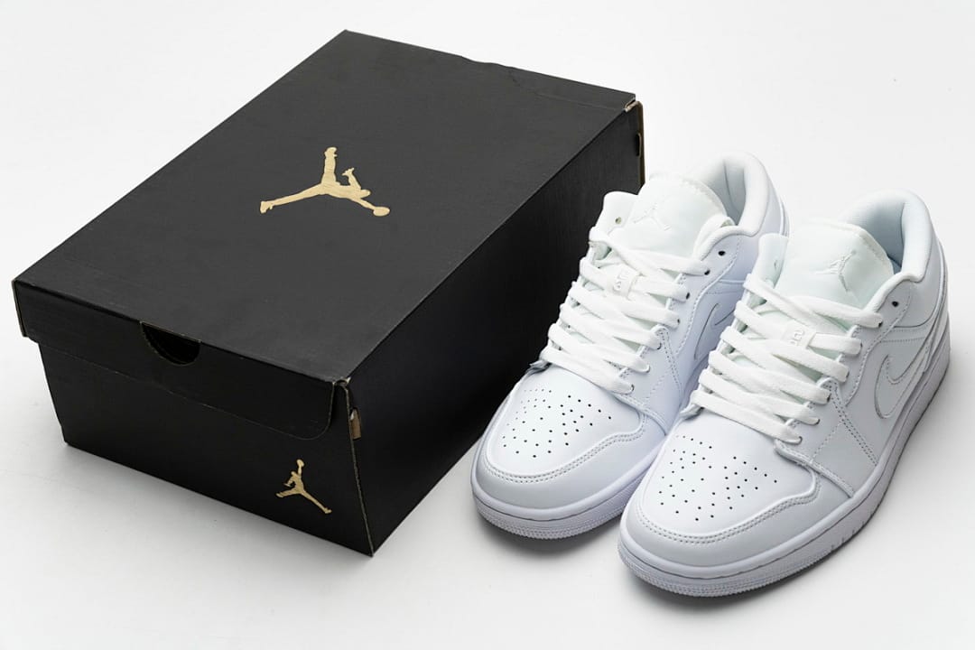 Air Jordan 1 Low White Pure Platnium
