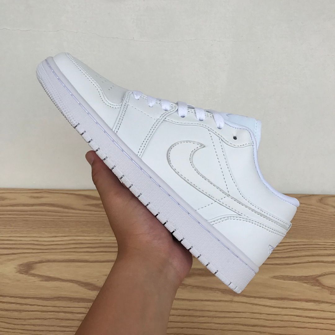 Air Jordan 1 Low White Pure Platnium