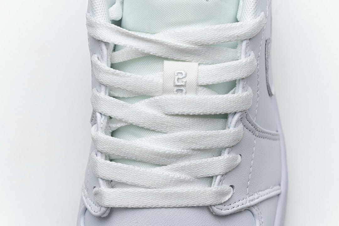 Air Jordan 1 Low White Pure Platnium