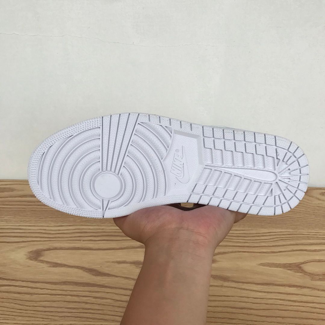 Air Jordan 1 Low White Pure Platnium