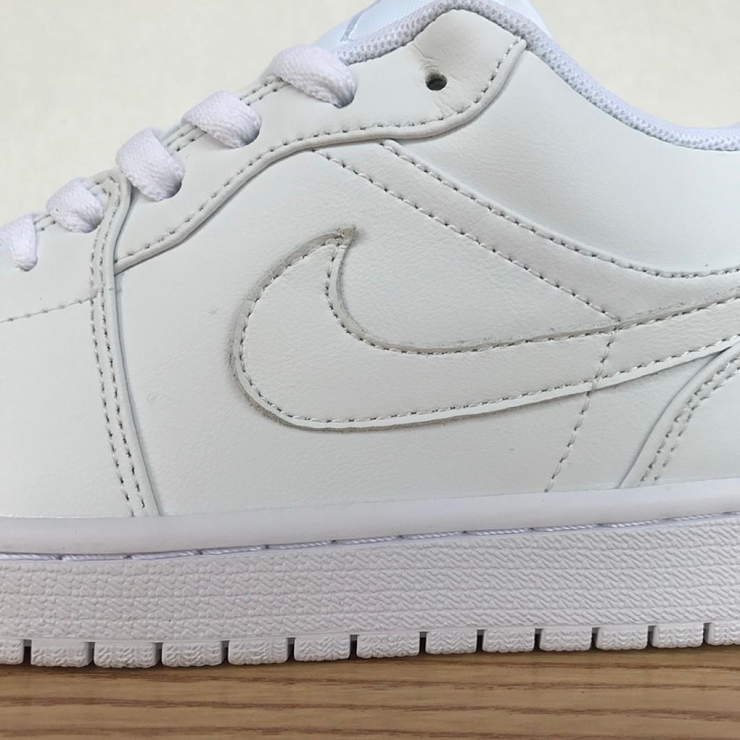 Air Jordan 1 Low White Pure Platnium