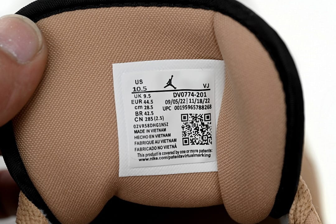 Air Jordan 1 Low Brown
