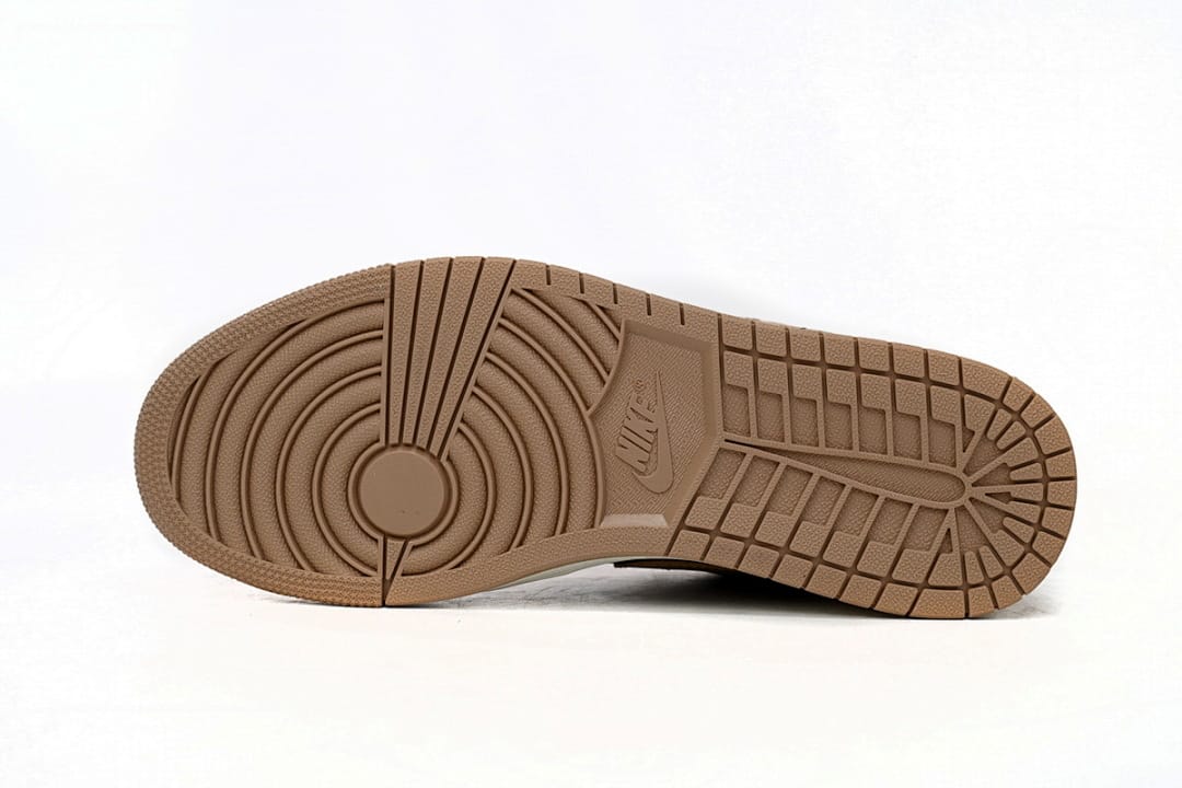 Air Jordan 1 Low Brown