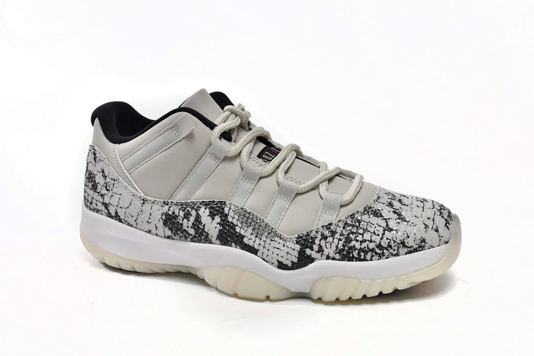Air Jordan 11 Retro Low x OFF White Low Light Bone Snakeskin (Colorway 2)