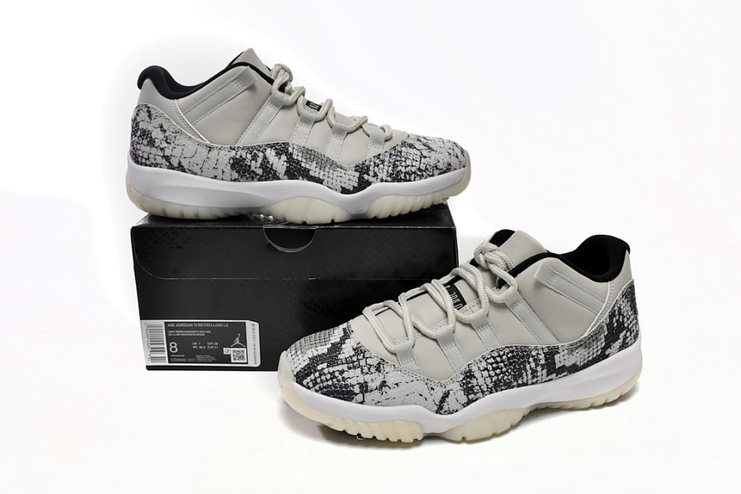 Air Jordan 11 Retro Low x OFF White Low Light Bone Snakeskin (Colorway 2)