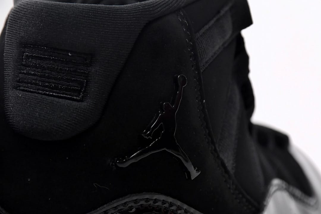 Air Jordan 11 Retro x OFF White Cap and Gown (Colorway 3)
