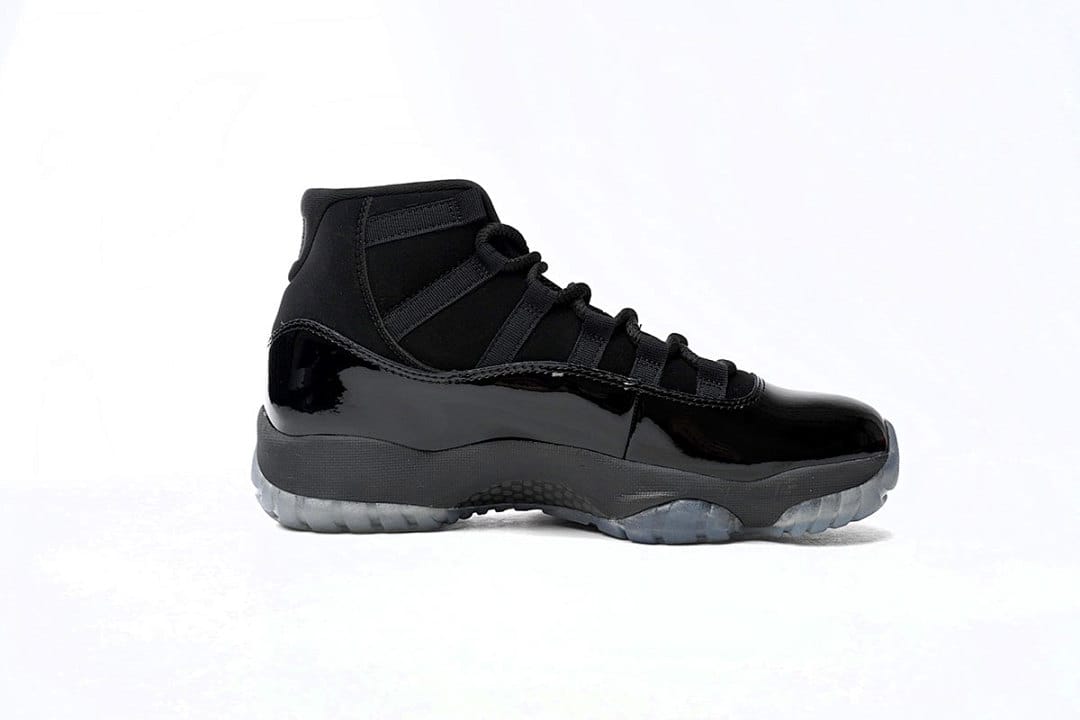 Air Jordan 11 Retro x OFF White Cap and Gown (Colorway 4)