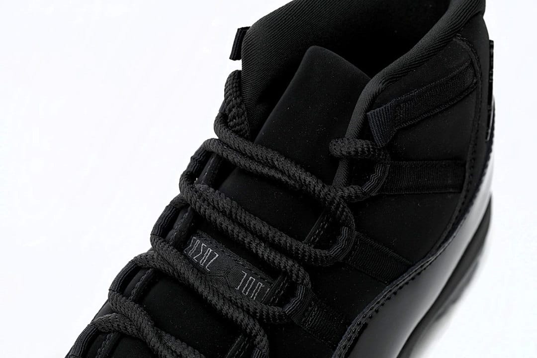 Air Jordan 11 Retro x OFF White Cap and Gown (Colorway 4)