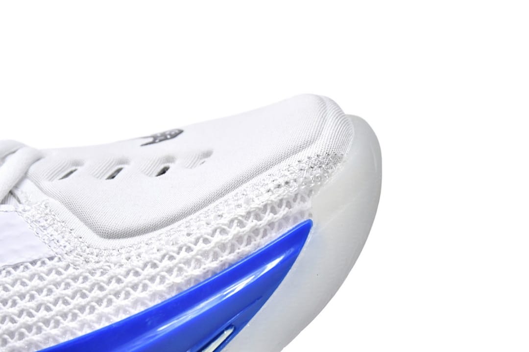 Nike Zoom G.T. White Blue