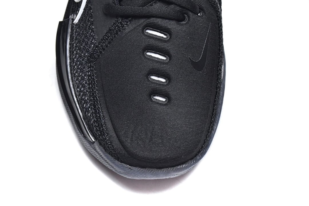 Nike Zoom G.T. Black White
