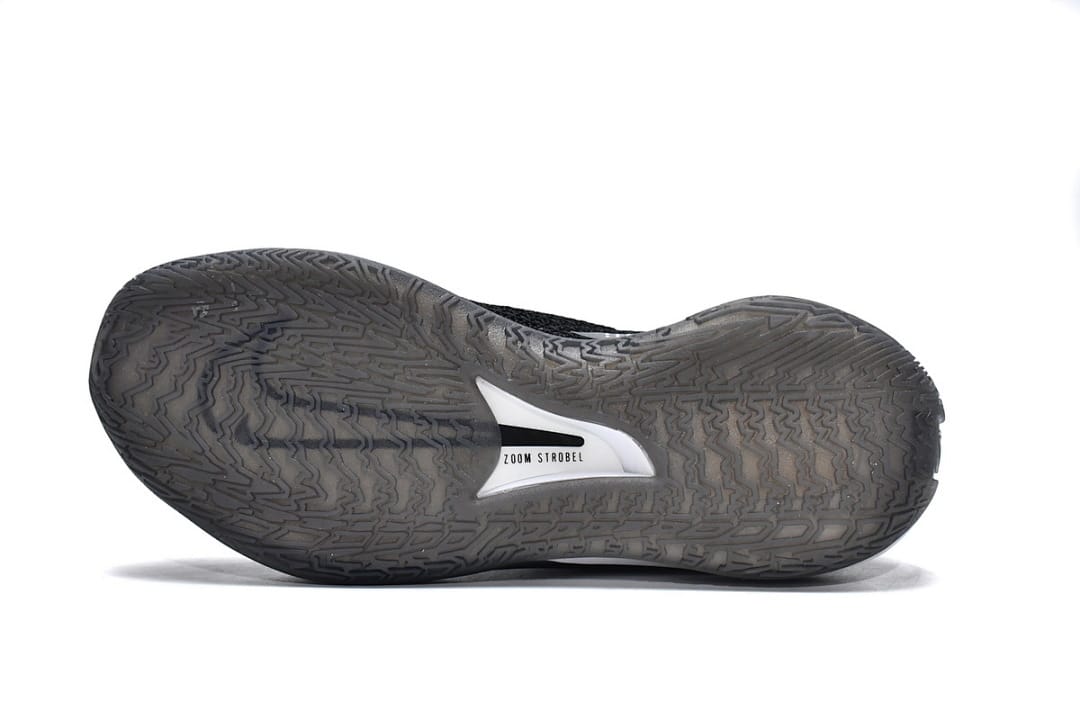 Nike Zoom G.T. Black White