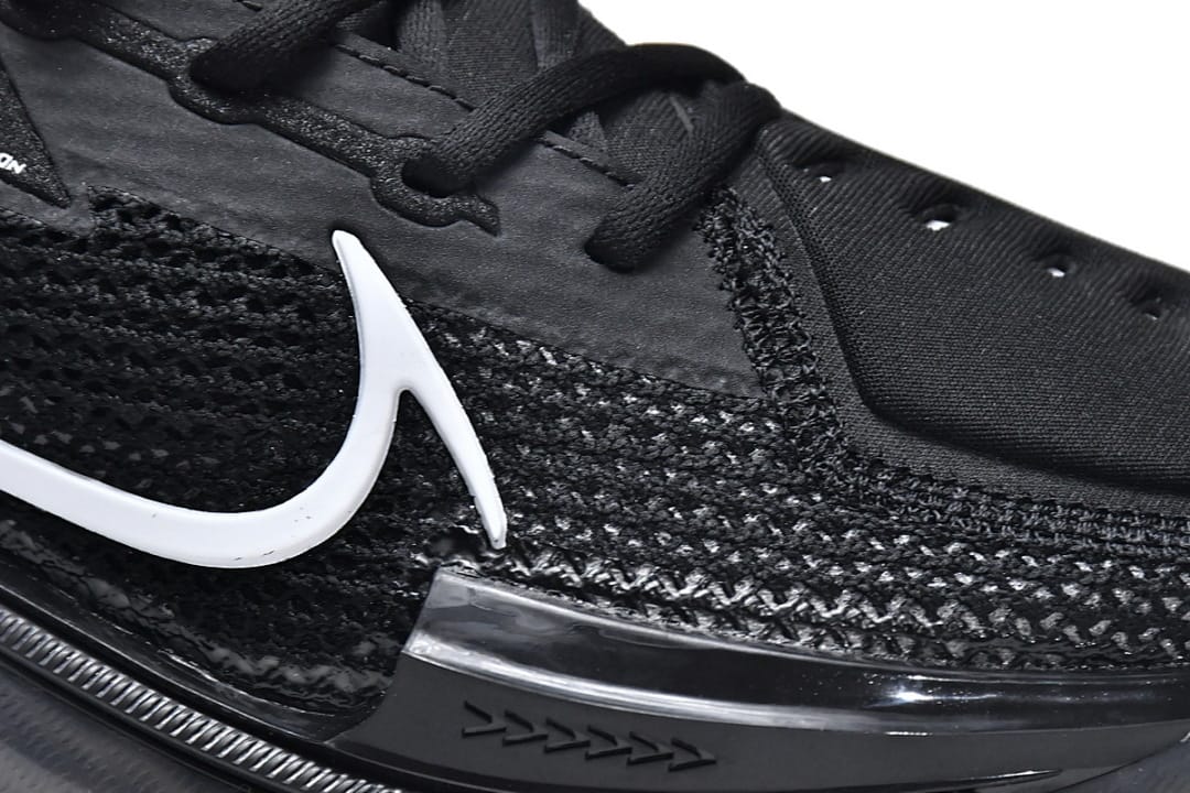 Nike Zoom G.T. Black White
