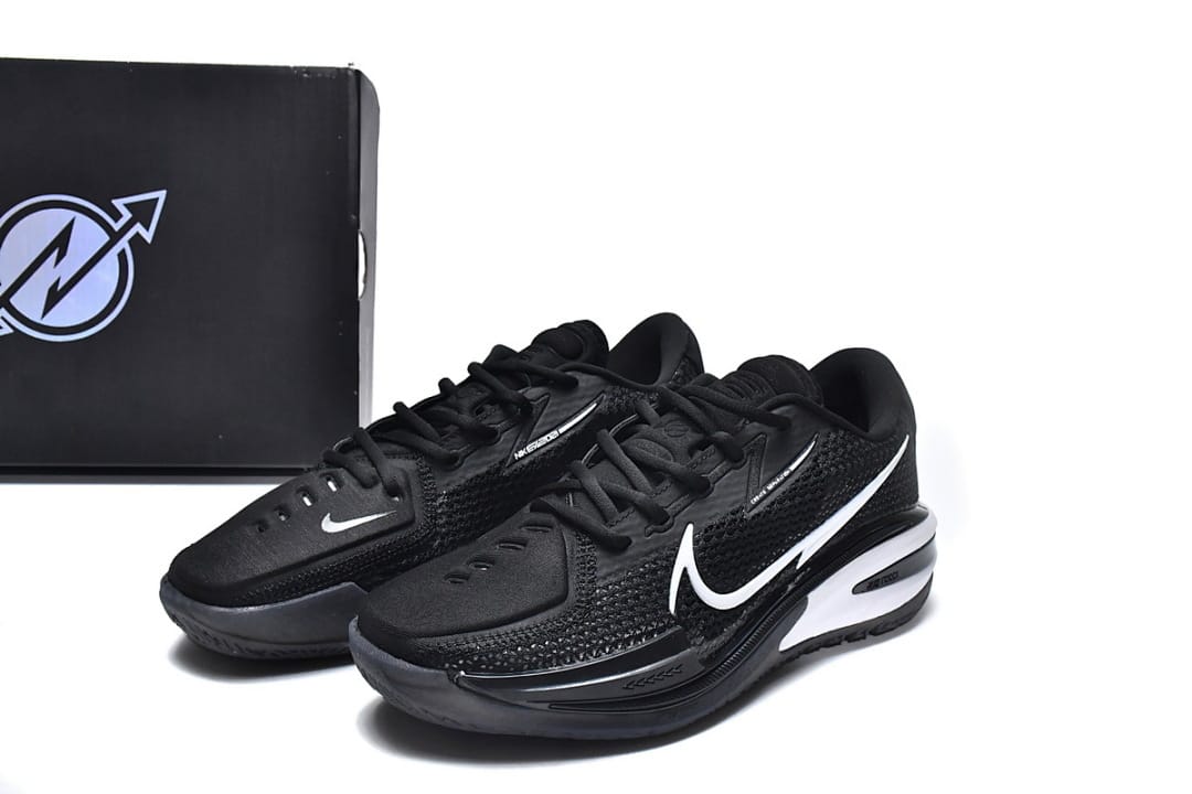 Nike Zoom G.T. Black White