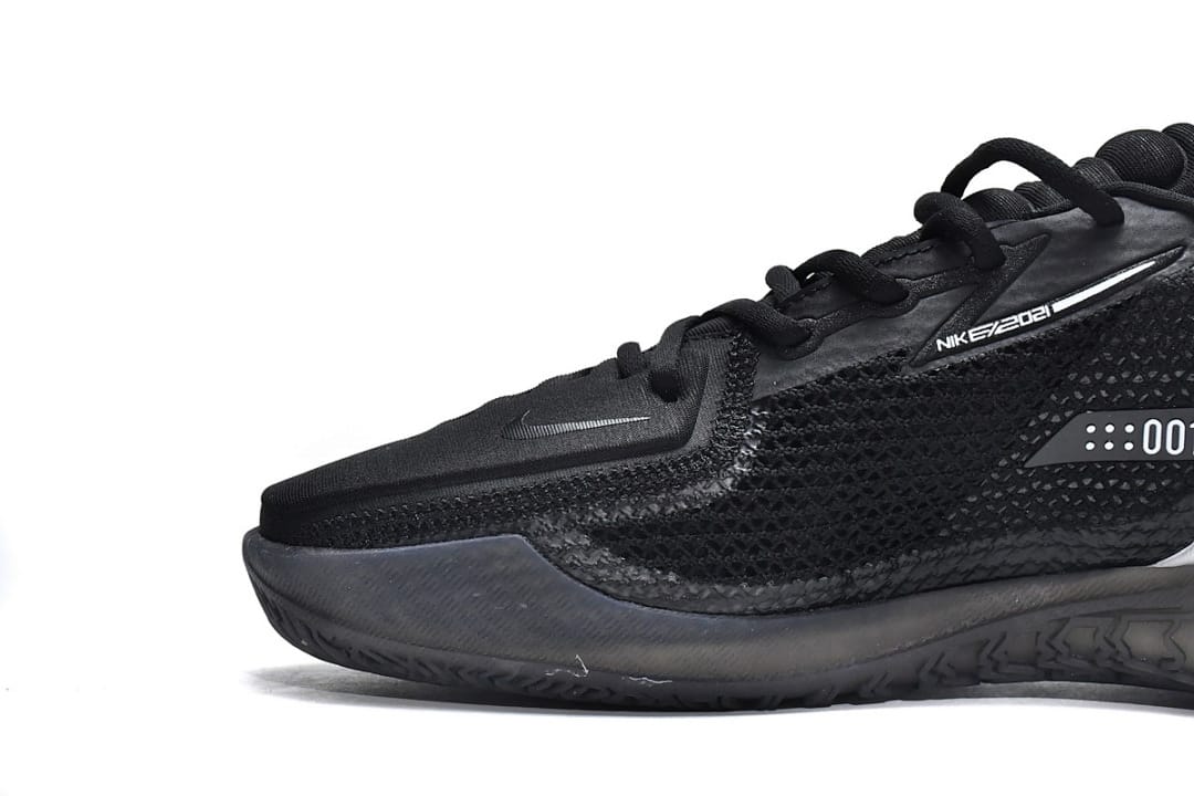 Nike Zoom G.T. Black White