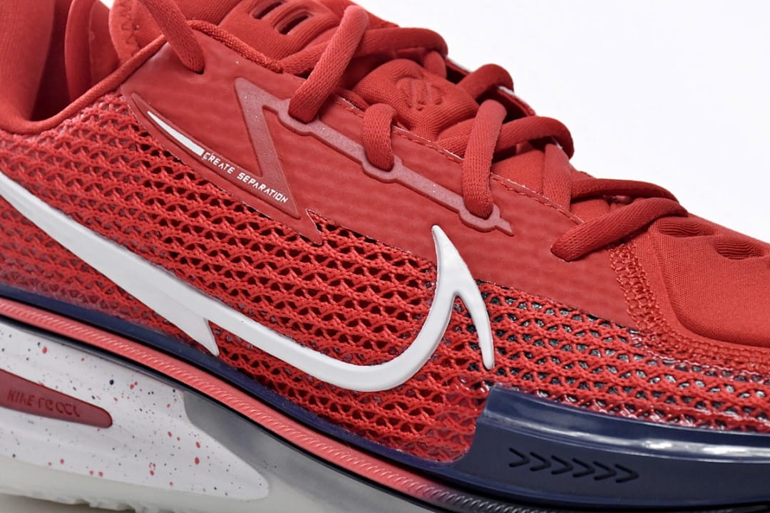 Nike Zoom G.T. Red