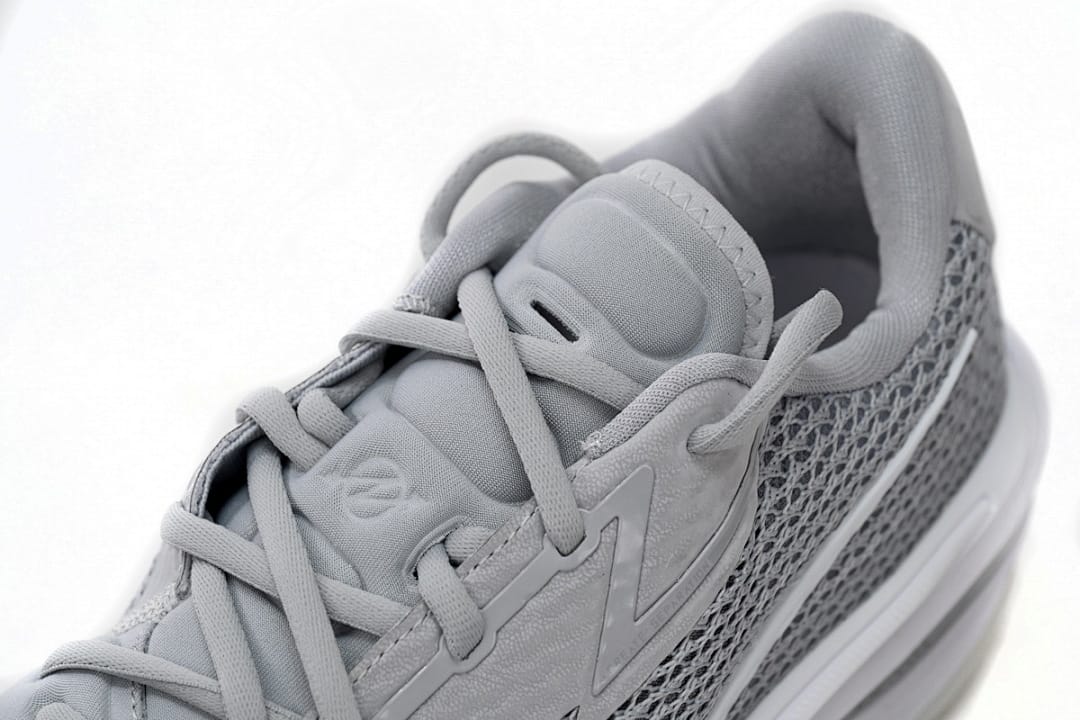 Nike Zoom G.T. Light Grey