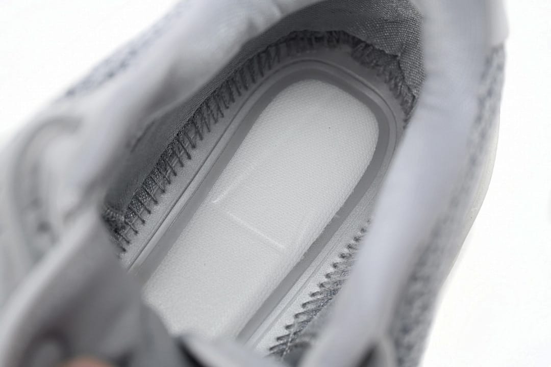 Nike Zoom G.T. Light Grey