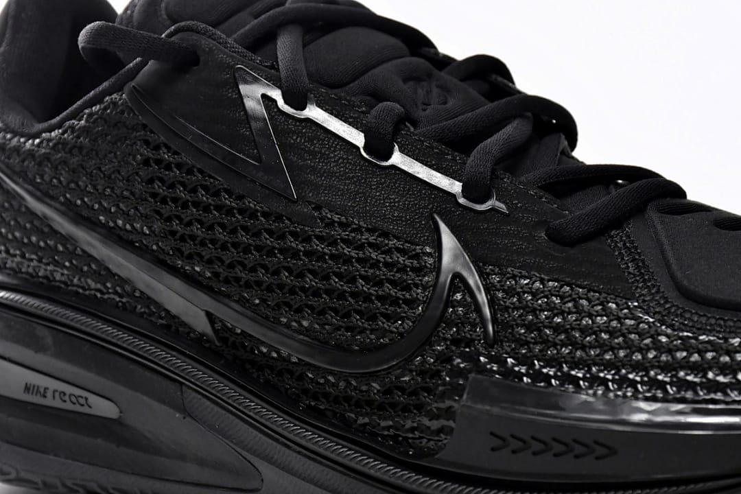 Nike Zoom G.T. All Black