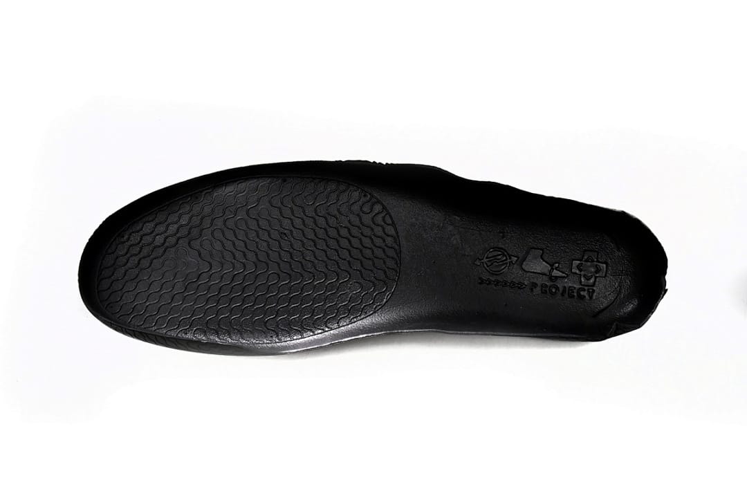 Nike Zoom G.T. All Black