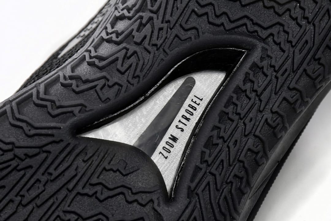 Nike Zoom G.T. All Black