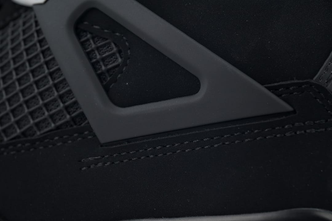 Air Jordan 4 Retro Bred (Colorway 5)