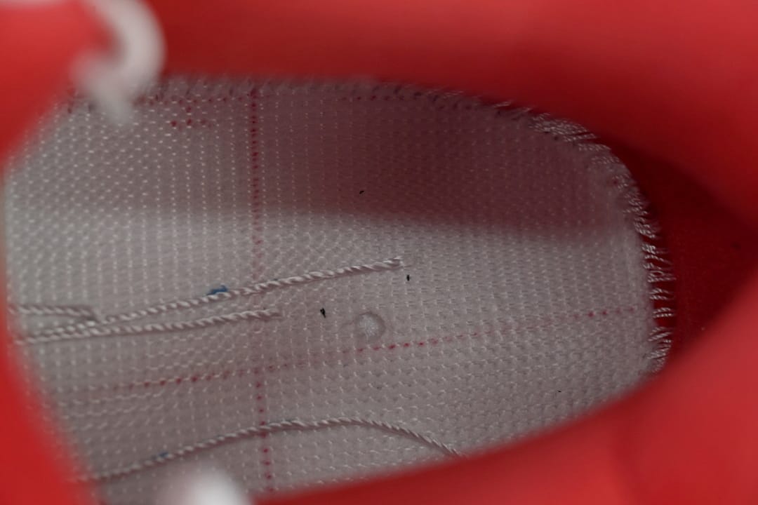 Air Jordan 4 Retro Red (Colorway 3)