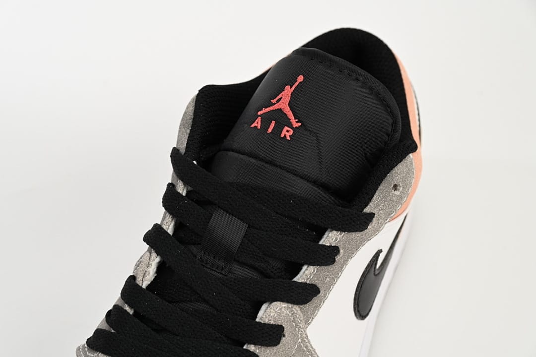 Air Jordan 1 Low SE Flight Club