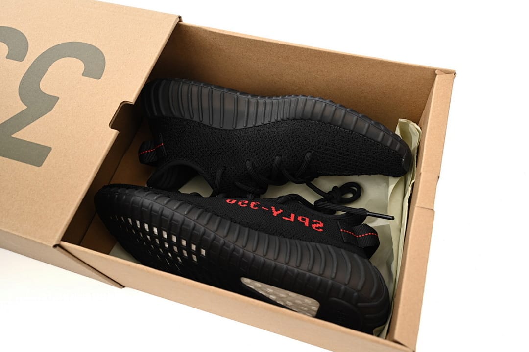 Yeezy Boost 350 V2 OG Bred