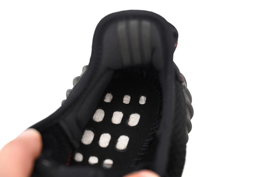 Yeezy Boost 350 V2 OG Bred