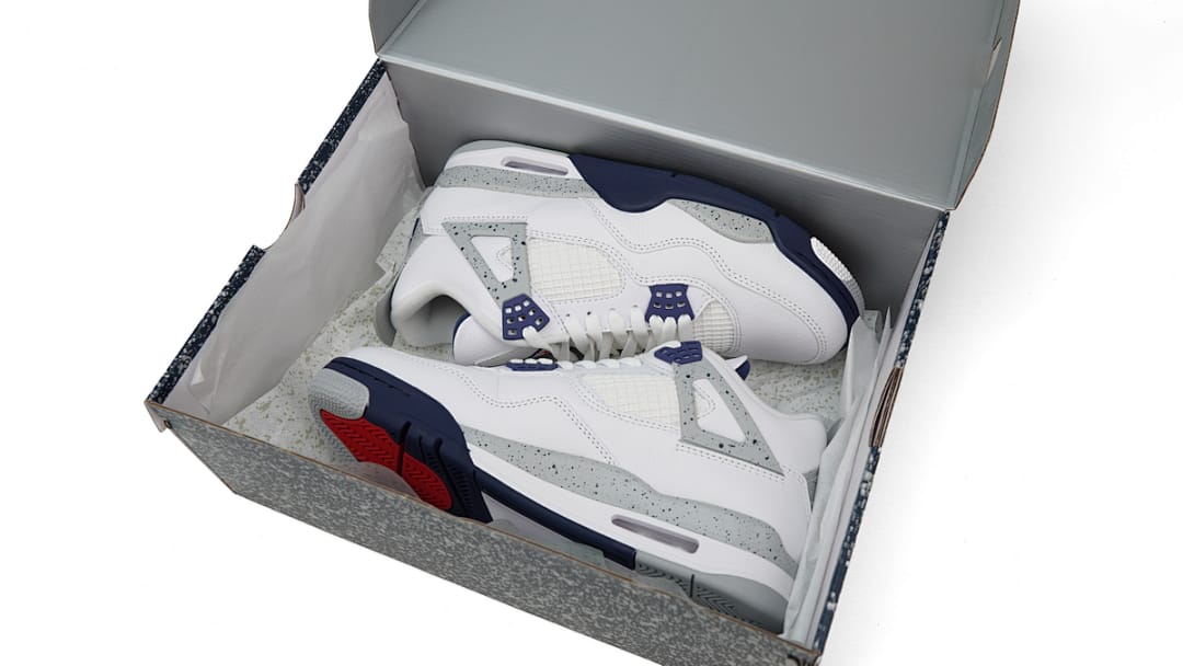 Air Jordan 4 Retro Midnight Navy (Colorway 5)