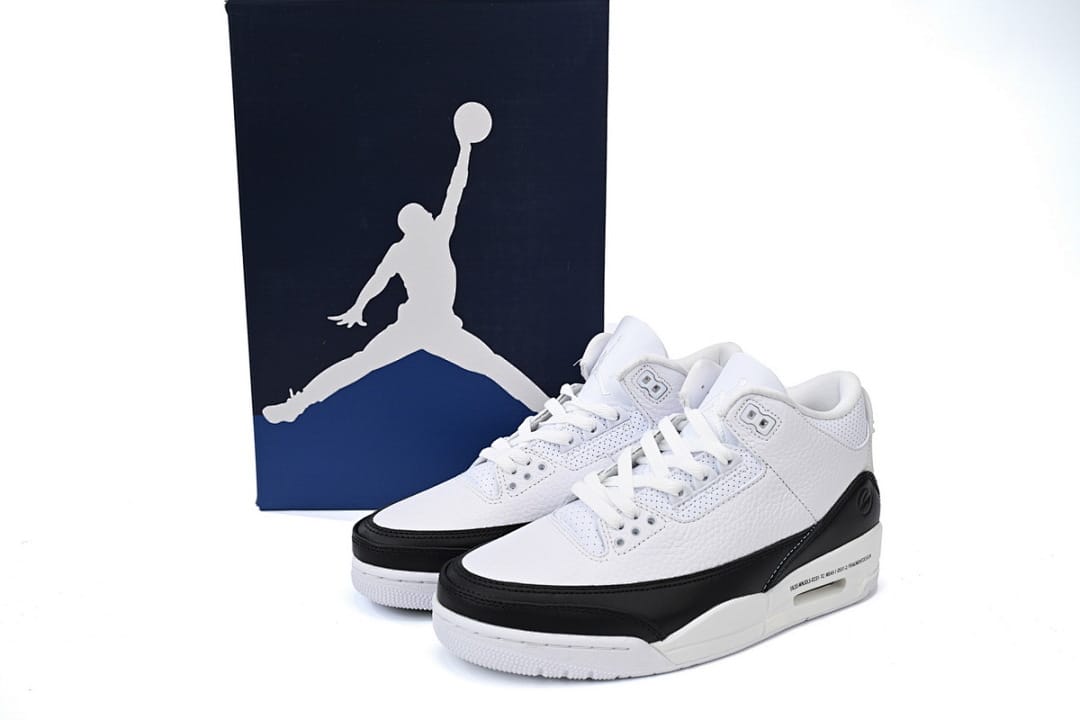 Air Jordan 3 OG White