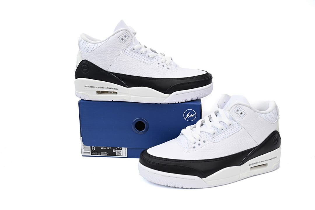 Air Jordan 3 OG White