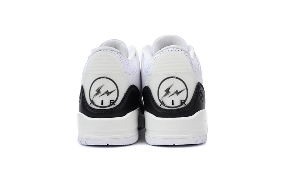 Air Jordan 3 OG White