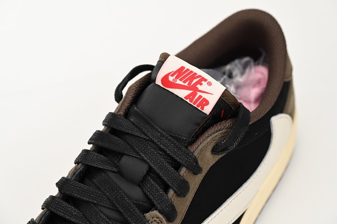 Air Jordan 1 Low OG SP-T (Colorway 4)