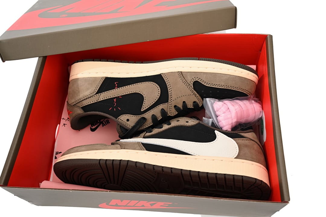 Air Jordan 1 Low OG SP-T (Colorway 6)