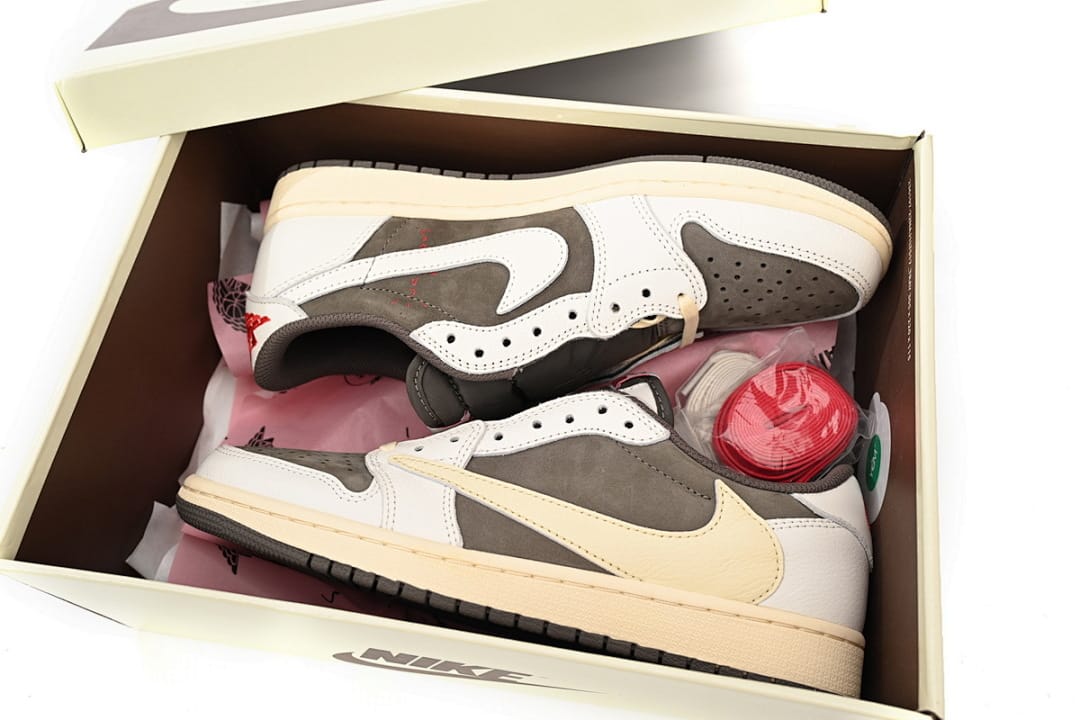 Air Jordan 1 Low White Brown Barb (Colorway 4)