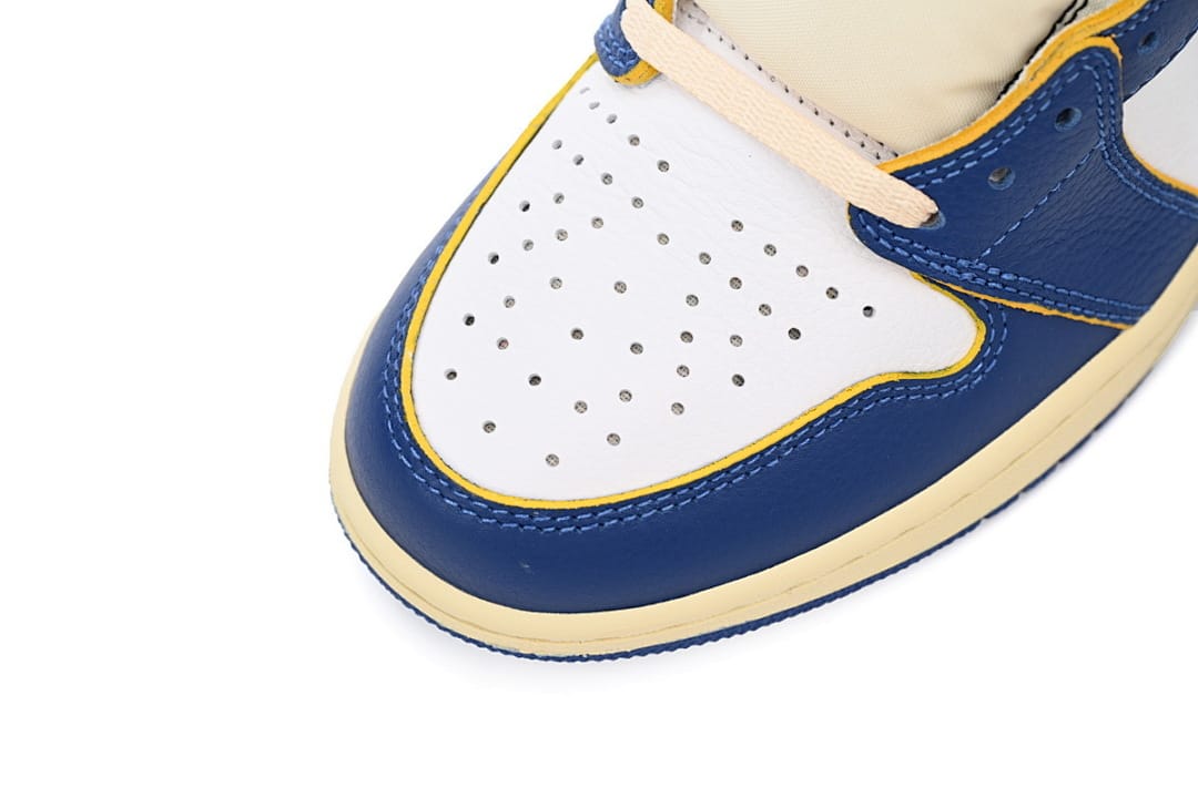 Air Jordan 1 Retro High OG Blue Toe (Colorway 5)
