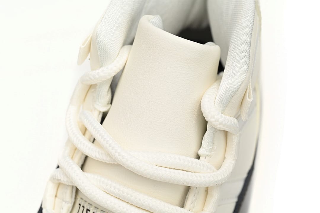 Air Jordan 11 Retro x XH Edition Concord (Colorway 3)