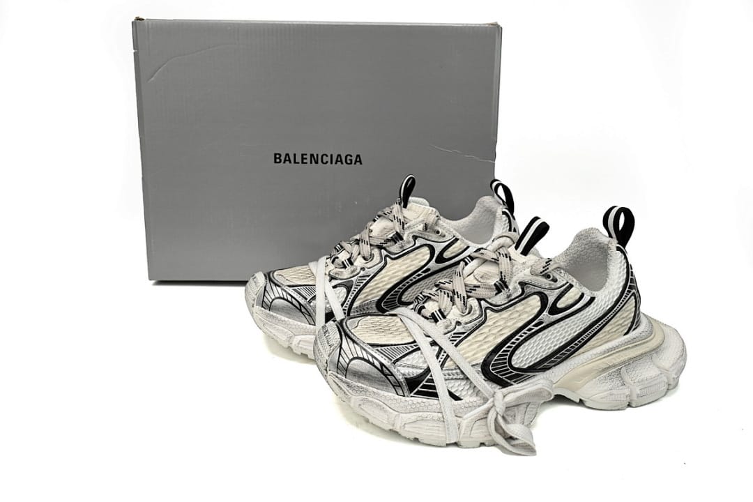 Balenciaga 10th Gen Distressed White, red