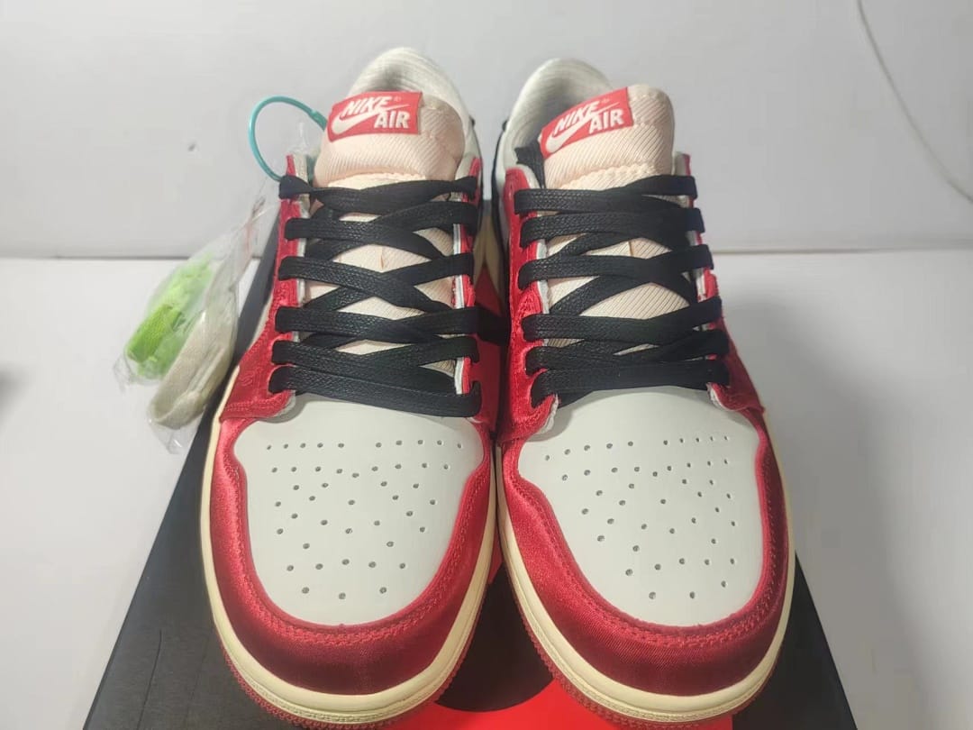 Air Jordan 1 Low Bulls Chicago