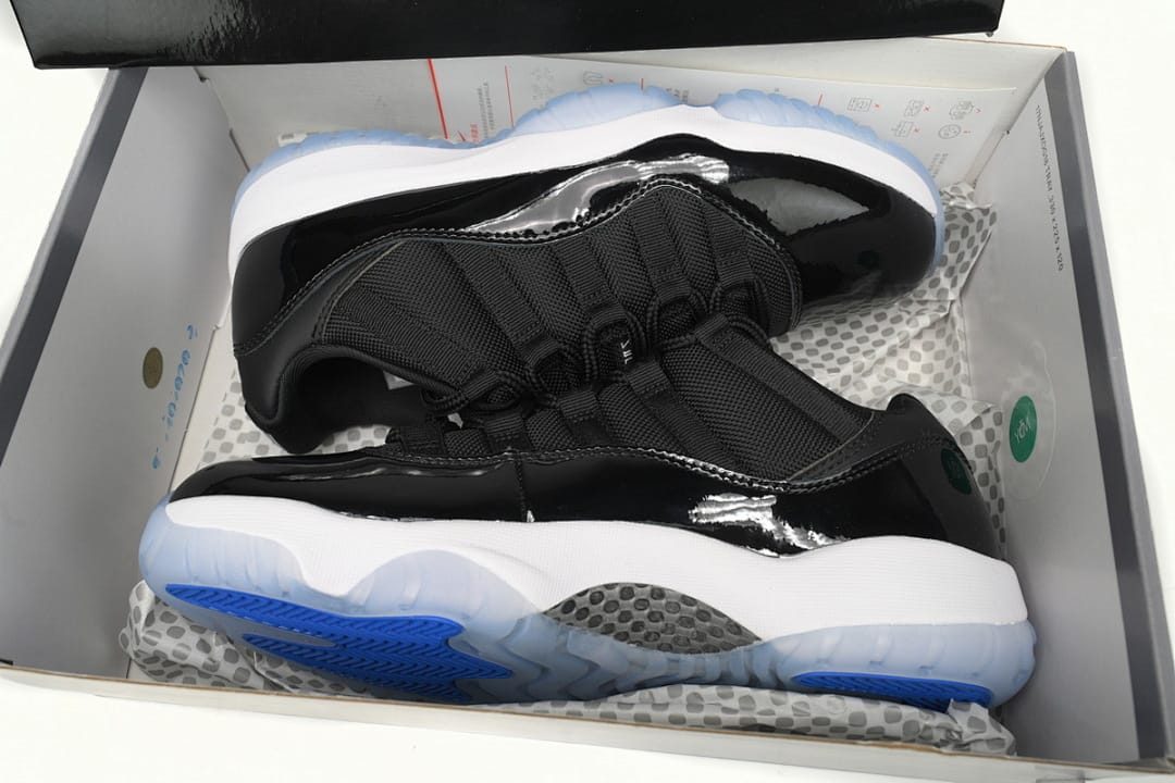 Air Jordan 11 Retro Low x OFF White White/Midnight Navy (Colorway 3)