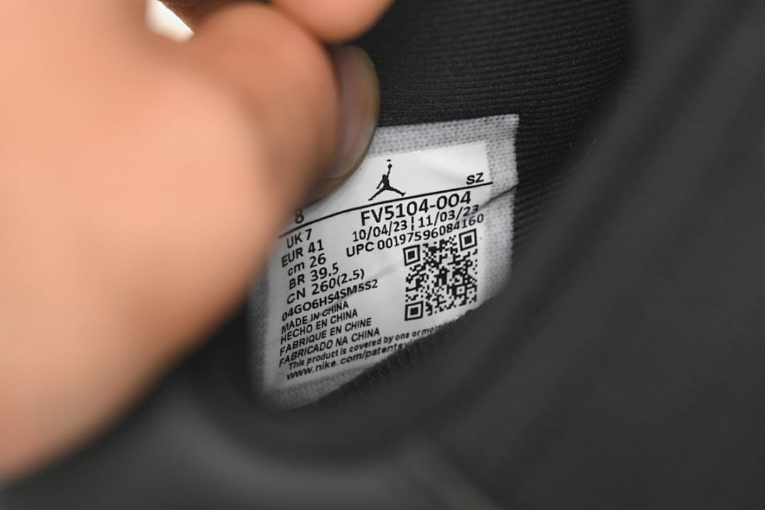 Air Jordan 11 Retro Low x OFF White White/Midnight Navy (Colorway 3)