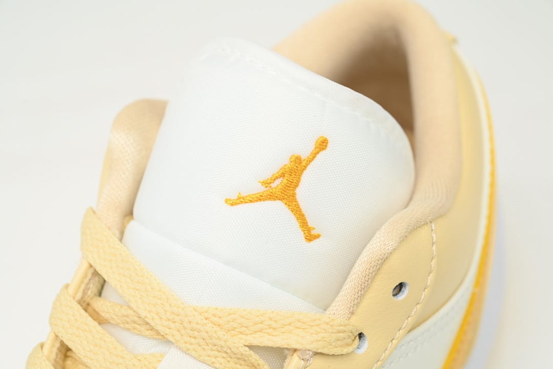 Air Jordan 1 Low "Team Gold"