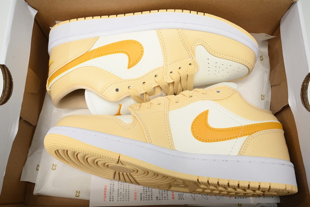 Air Jordan 1 Low "Team Gold"