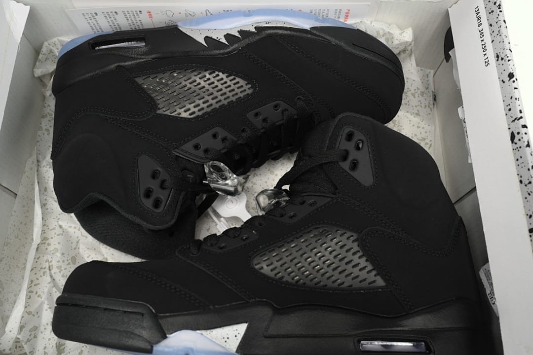 Air Jordan 5 Retro Oreo