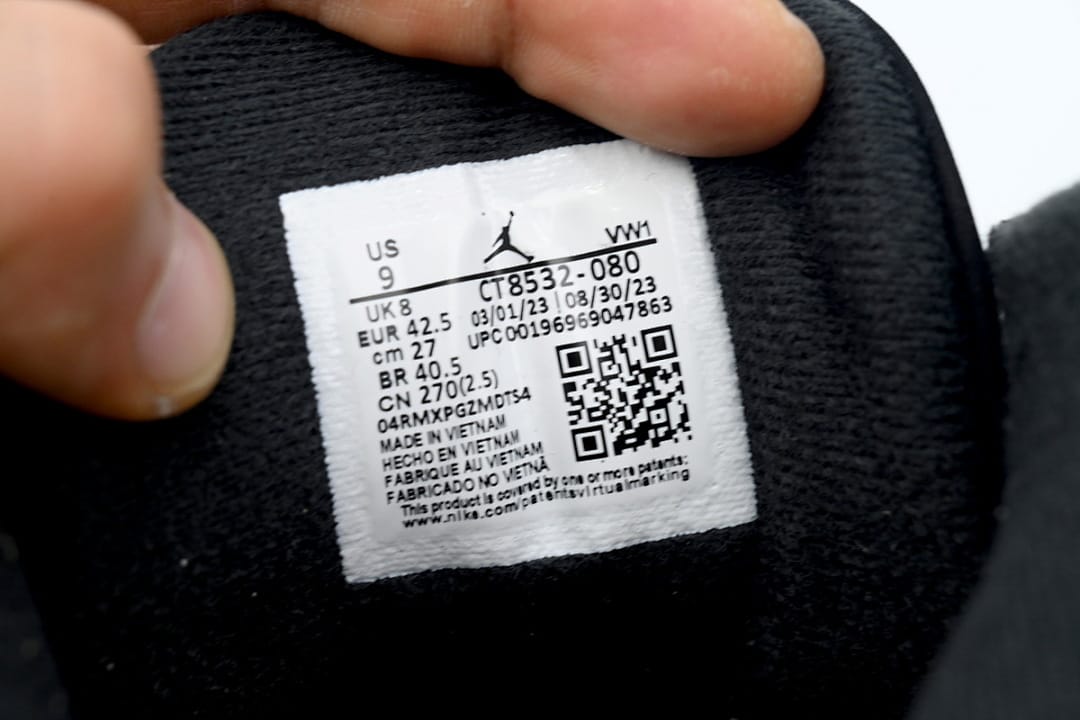 Air Jordan 3 Retro Grey Black