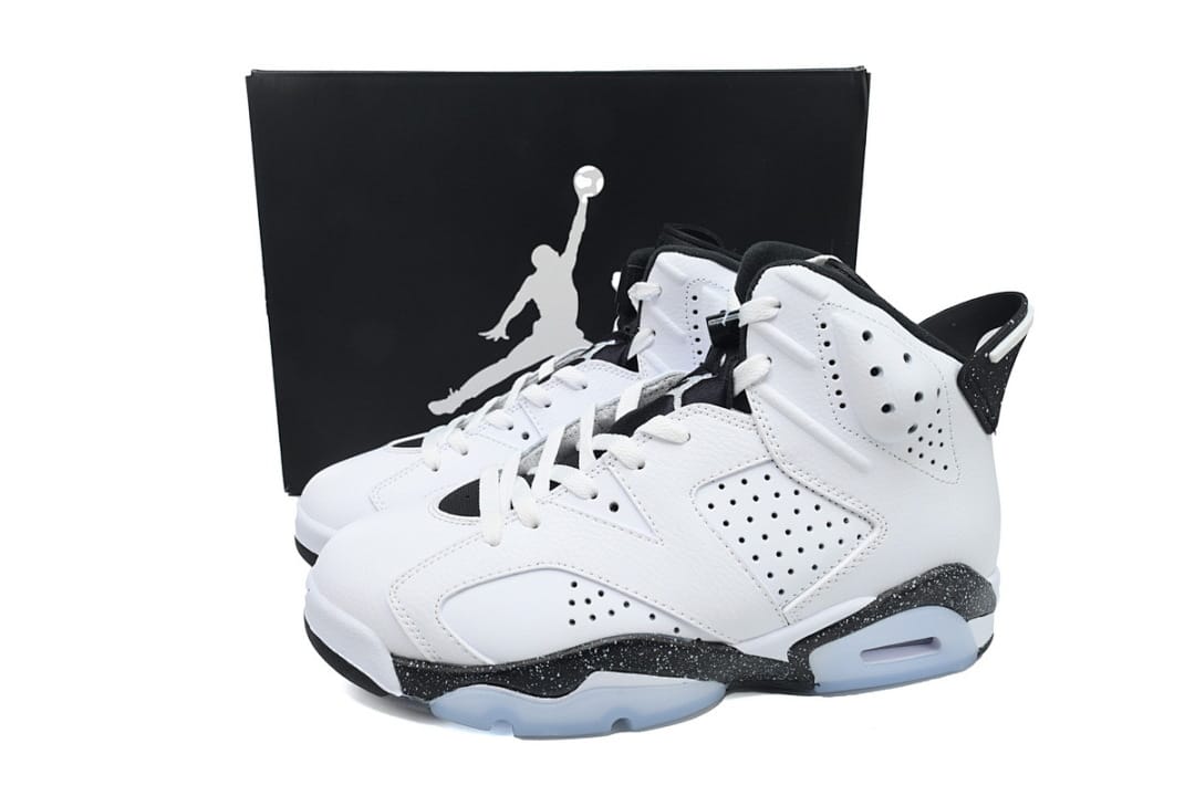 Air Jordan 6 Essential Reverse Oreo